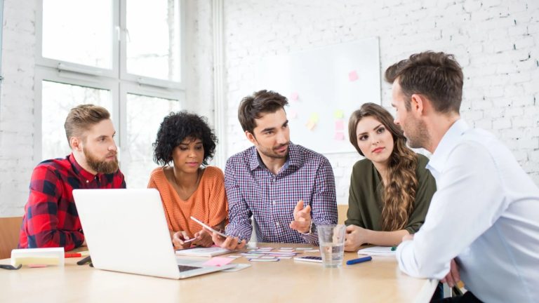 How to Find the Best Business Coach Near Me for Your Growth