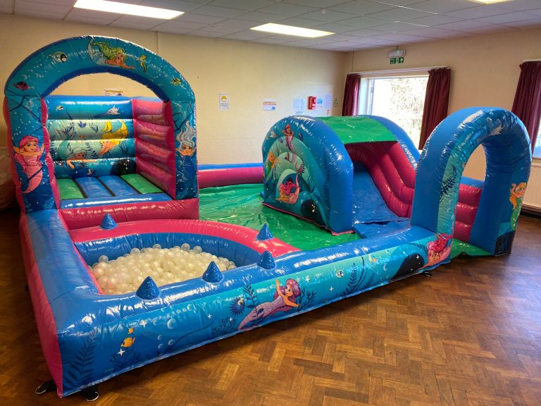 Safe & Fun Bouncy Castle Hire Cheshunt – Book with R&F Party Hire Today