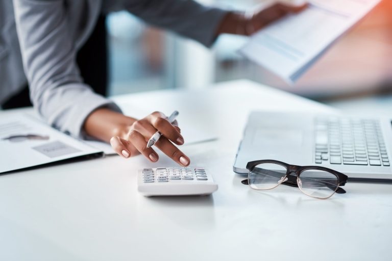 Easily Solve Everyday Math with the Basic Calculator from UseCalculators